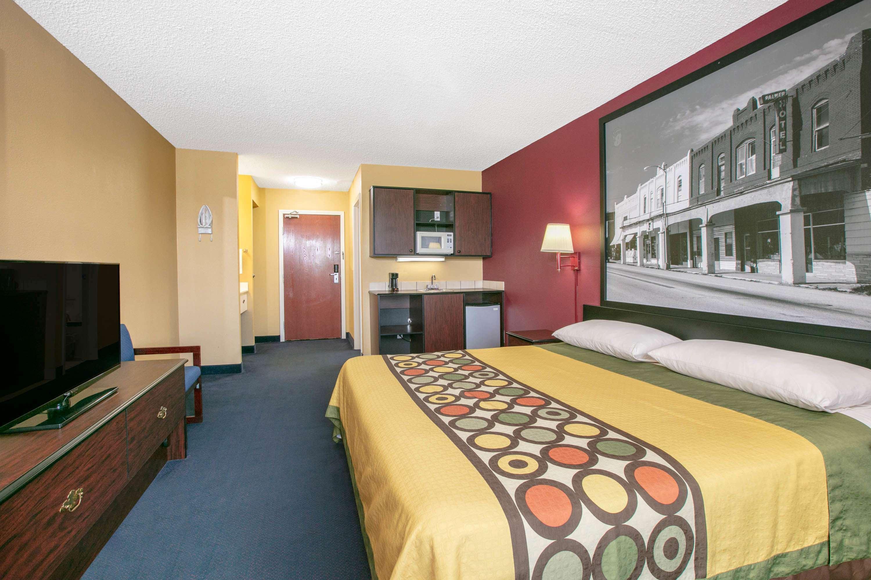 Super 8 By Wyndham Big Cabin/Vinita Area Exterior photo